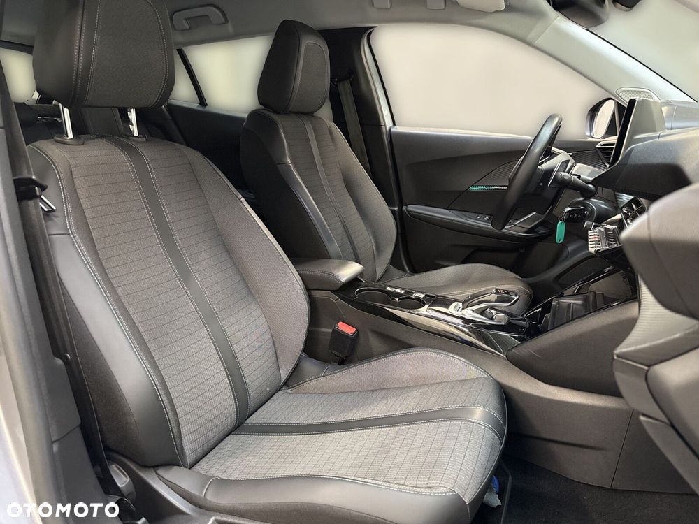 Peugeot 2008 1.2 PureTech Allure S&S EAT8 - 16