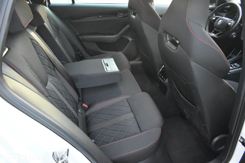 Skoda Octavia 2.0 TDI 4x4 RS DSG - 12