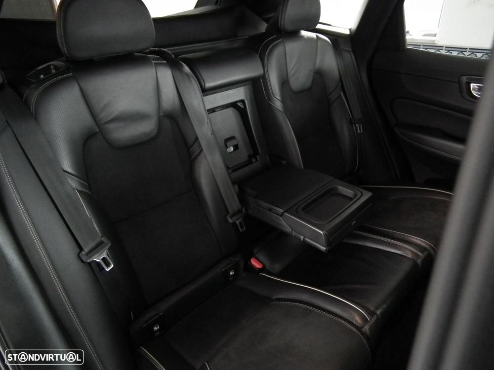Volvo XC 60 2.0 D4 R-Design Geartronic - 22