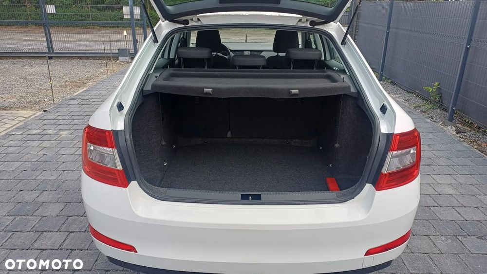 Skoda Octavia 1.6 TDI Active - 8