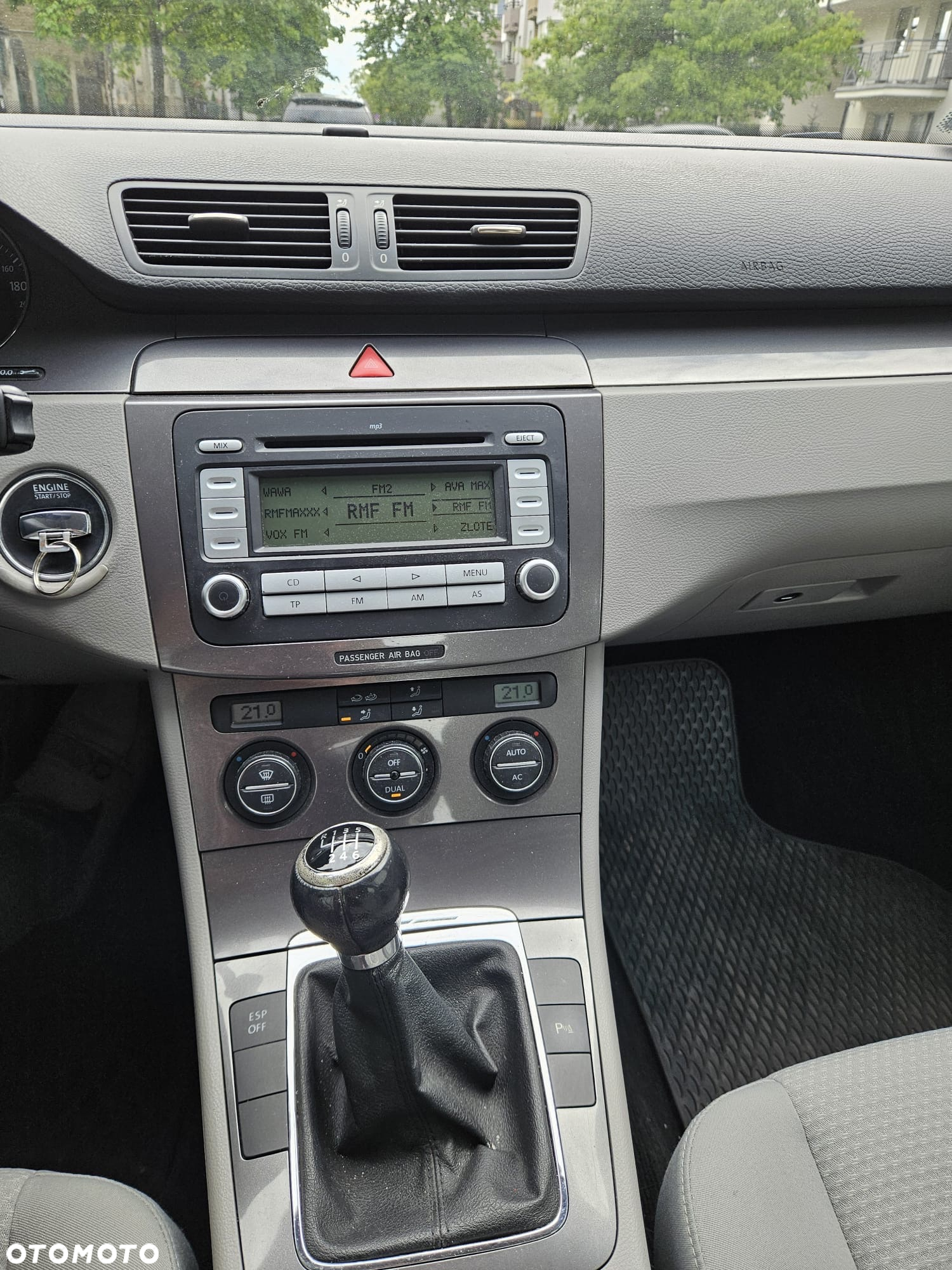 Volkswagen Passat 1.8 TSI Comfortline - 5