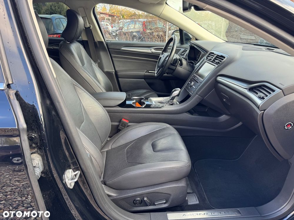 Ford Mondeo 2.0 TDCi Titanium 4WD PowerShift - 24