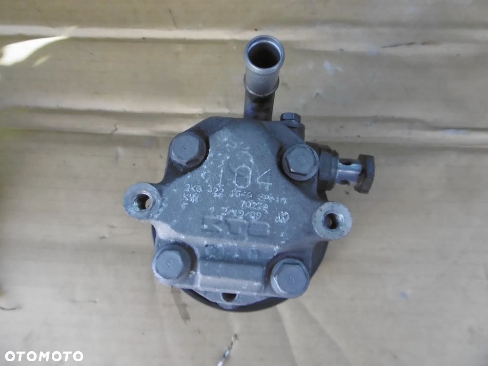 POMPA WSPOMAGANIA VW CADDY III 1.9TDI - 1