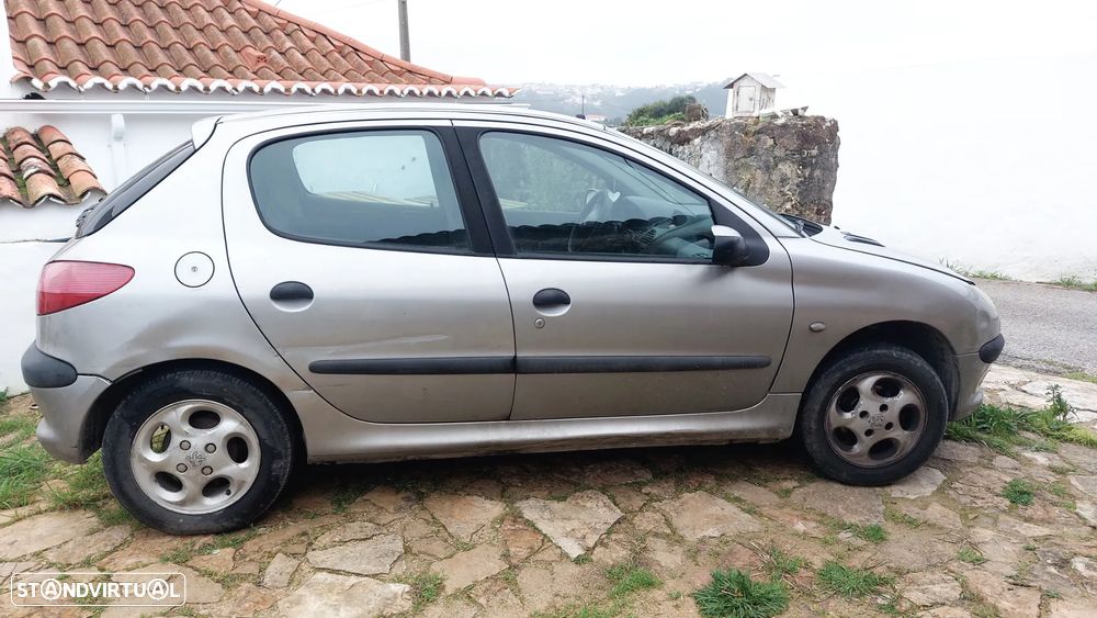 Peugeot 206 - 1