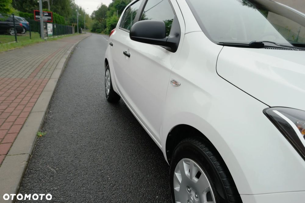 Hyundai i20 - 16