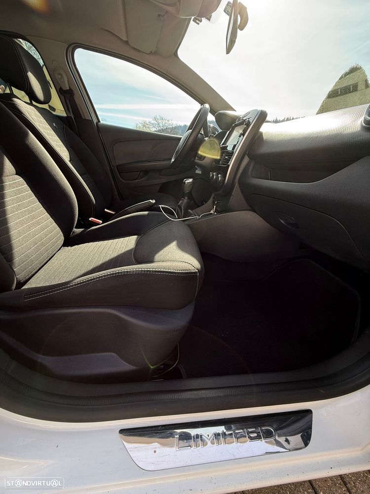 Renault Clio 1.5 dCi Limited EDition - 11