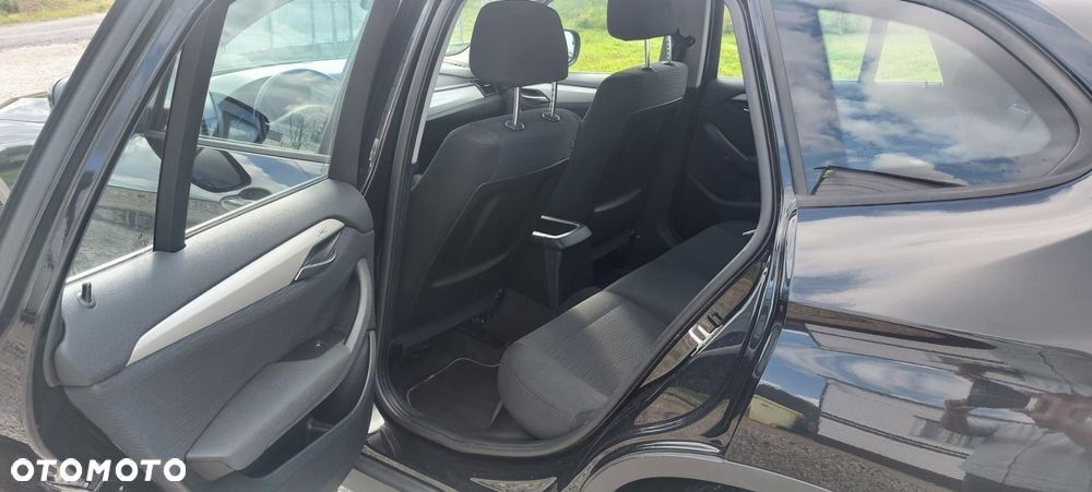 BMW X1 sDrive18i - 10