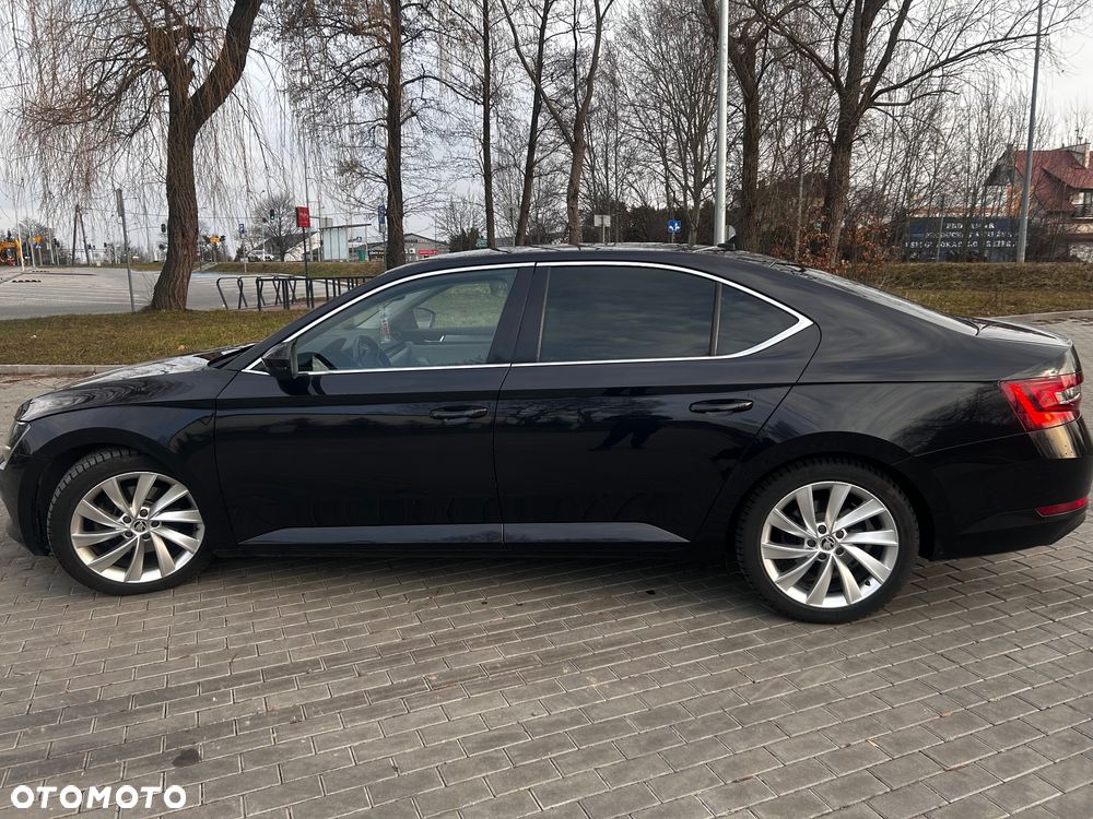Skoda Superb 2.0 TDI Style DSG - 5