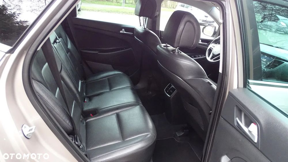 Hyundai Tucson 2.0 CRDI BlueDrive GO 2WD - 13