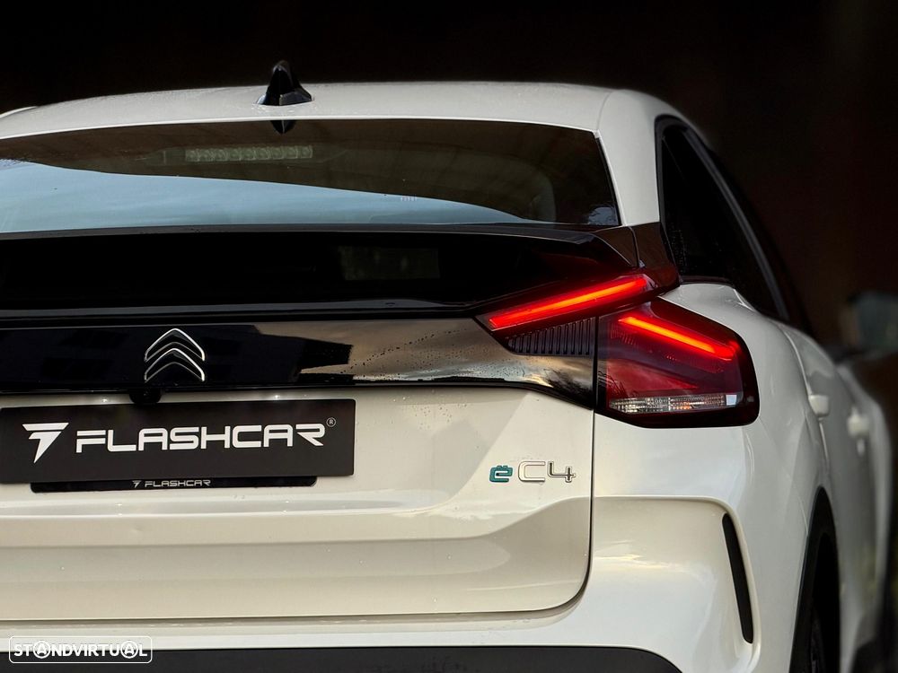 Citroën e-C4 50 kWh E-Series Collection - 13