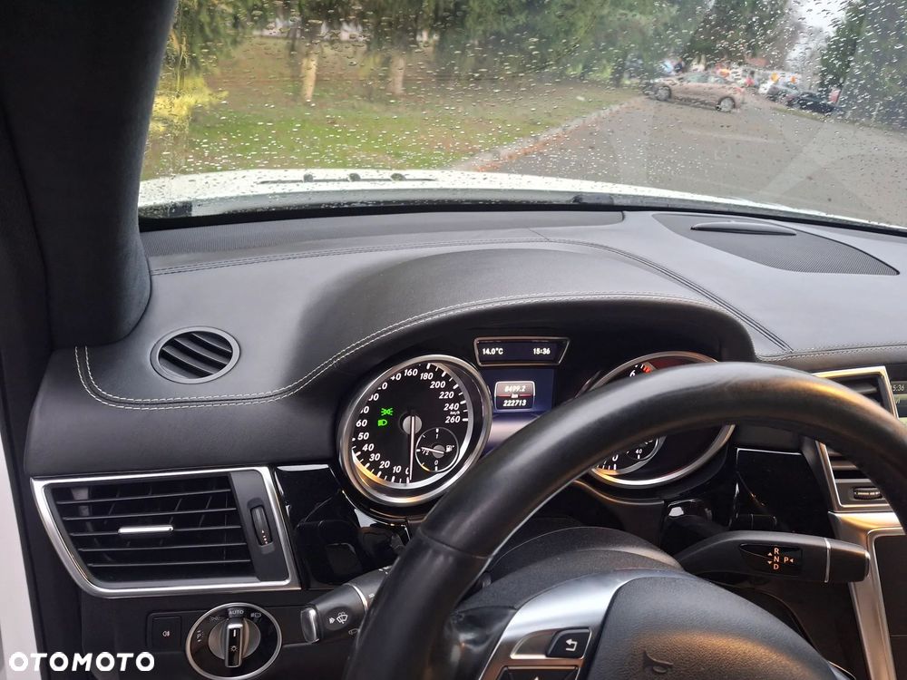 Mercedes-Benz ML - 9