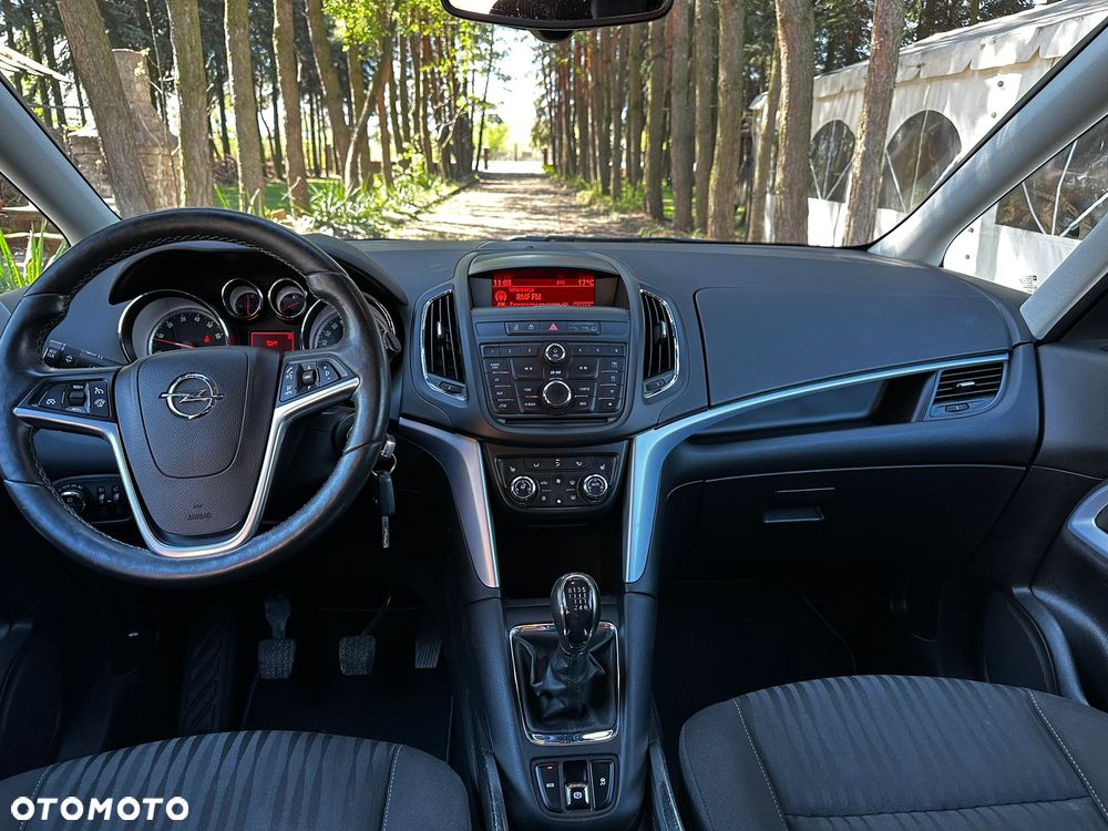 Opel Zafira - 17