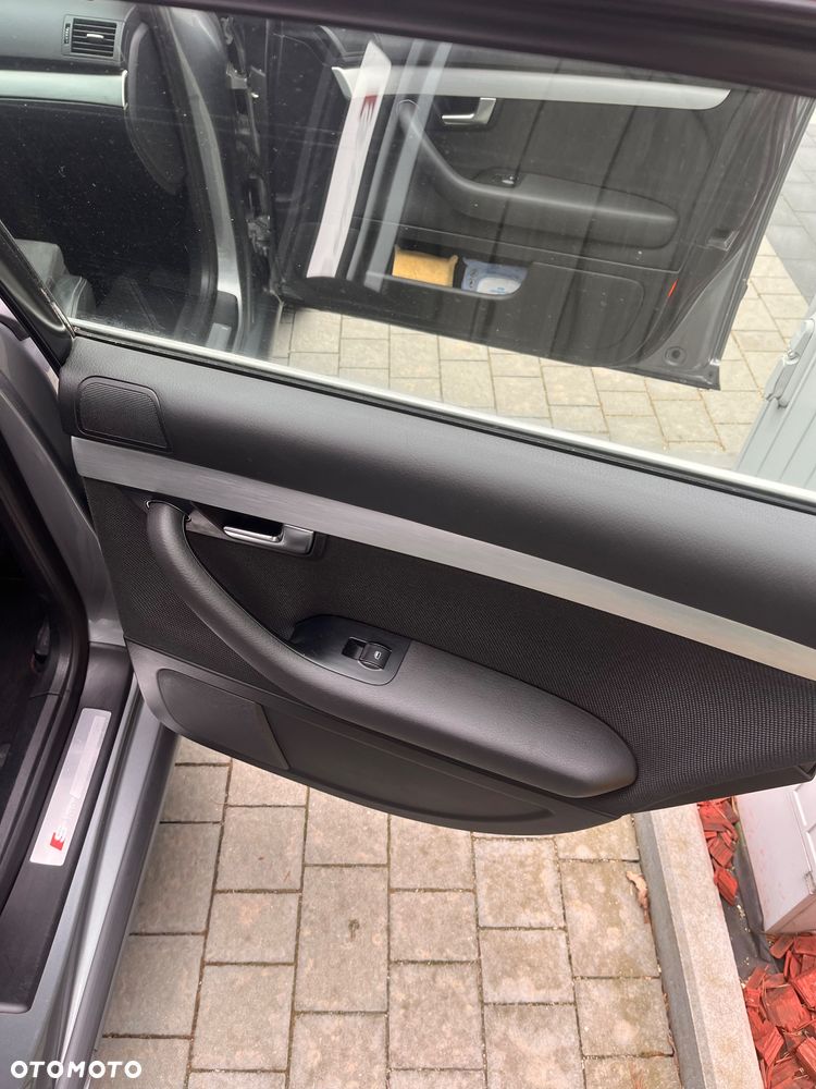 Audi A4 Avant - 26