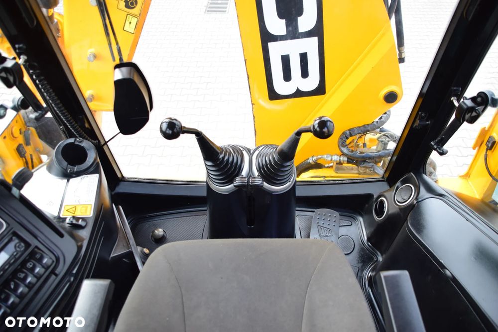 JCB 3CX Sitemaster TURBO 4x4 Torquelock - 21