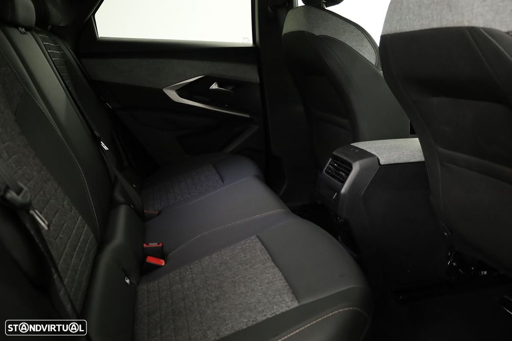 Peugeot 3008 1.2 Hybrid Allure e-DCS6 - 20