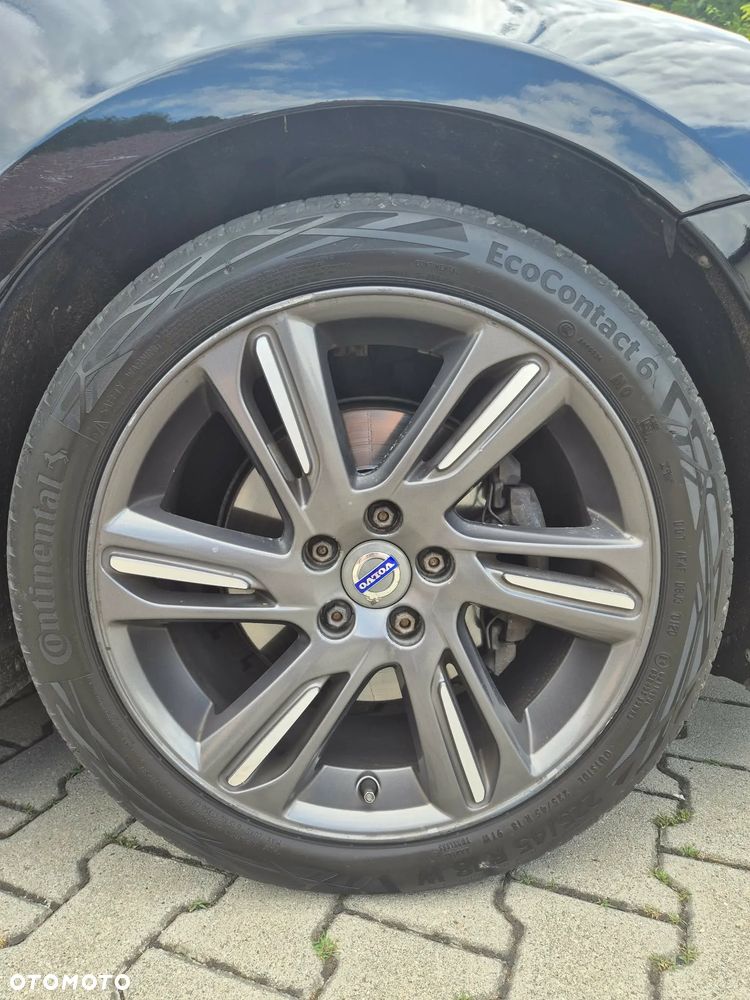 Volvo V40 Cross Country - 14