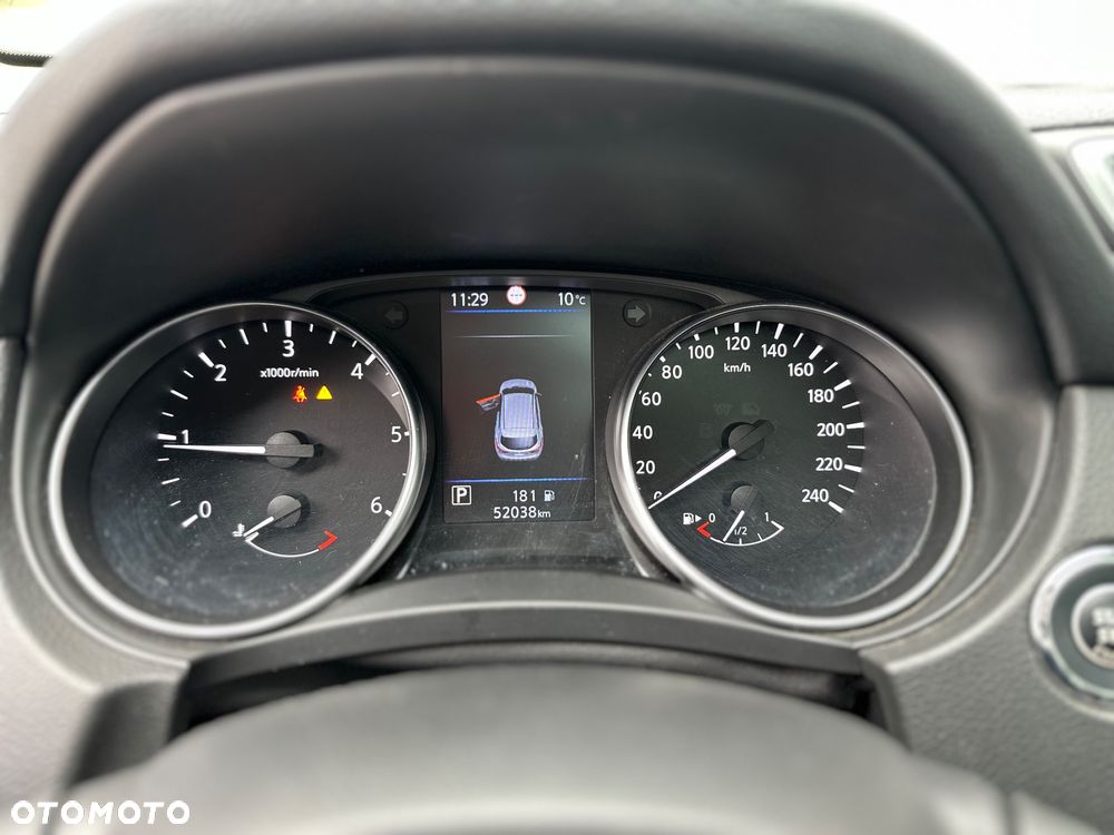 Nissan Qashqai 1.5 dCi TEKNA - 13
