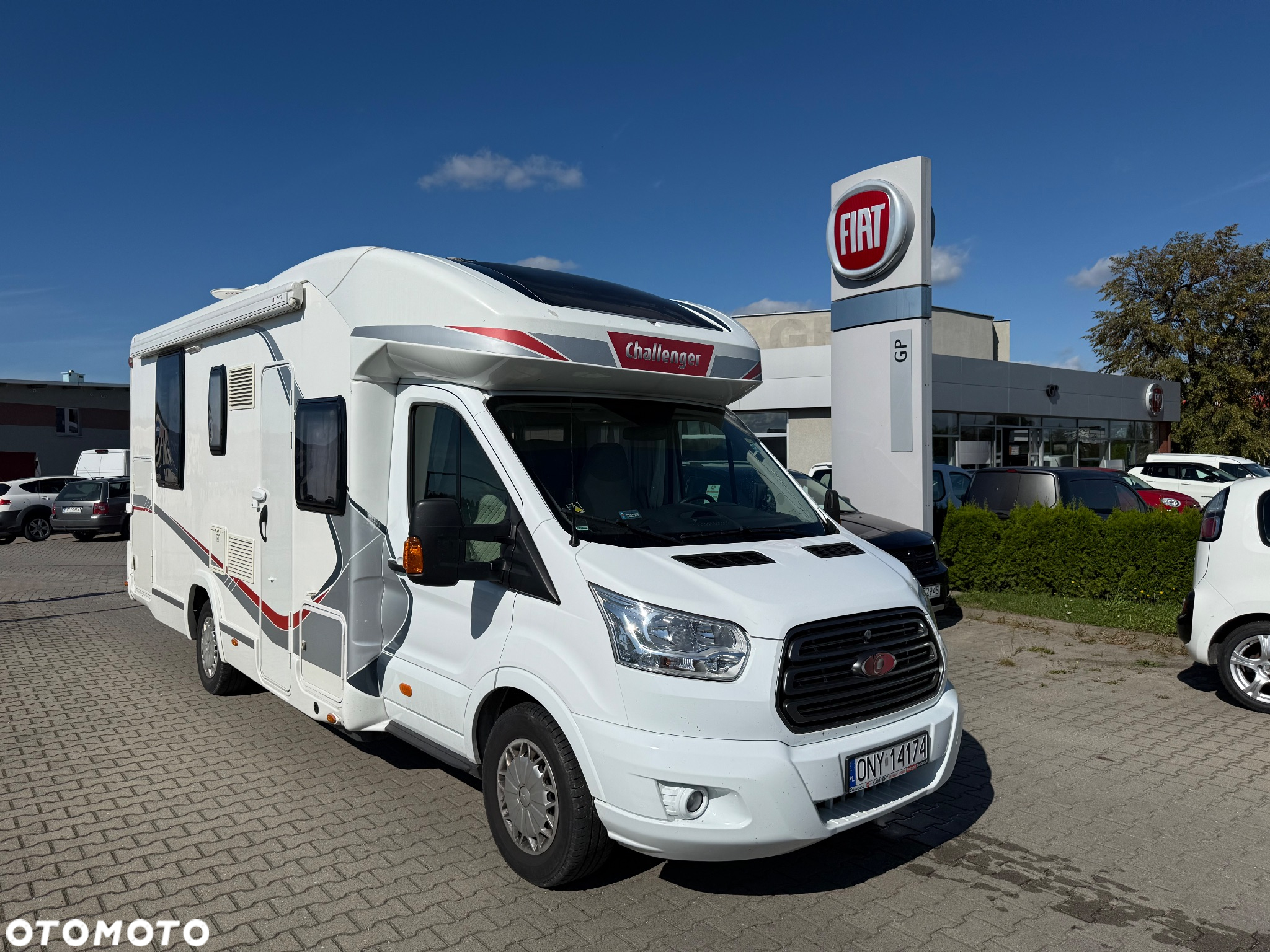 Ford Transit Challenger - 2
