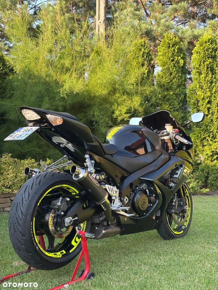 Suzuki GSX-R - 5