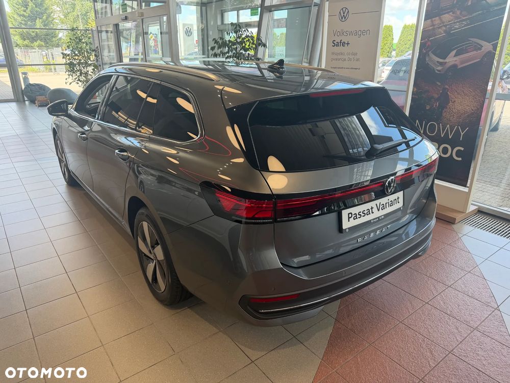 Volkswagen Passat - 2