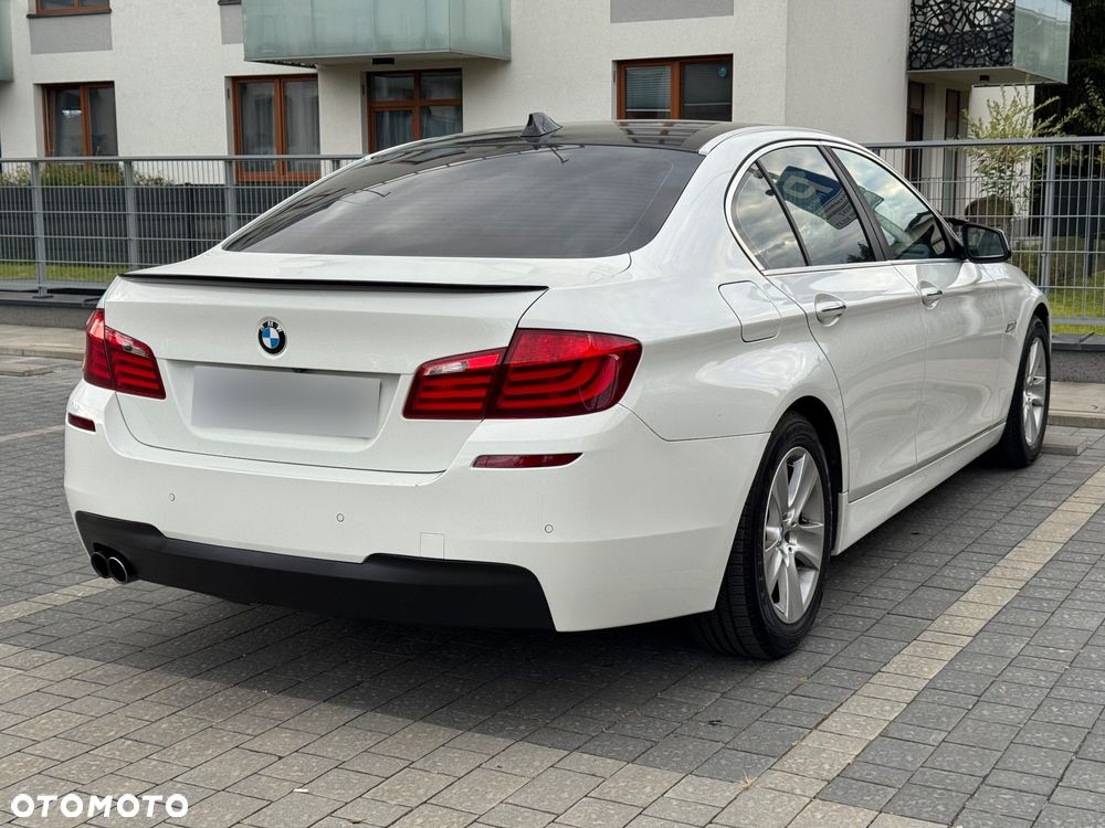 BMW Seria 5 528i - 6