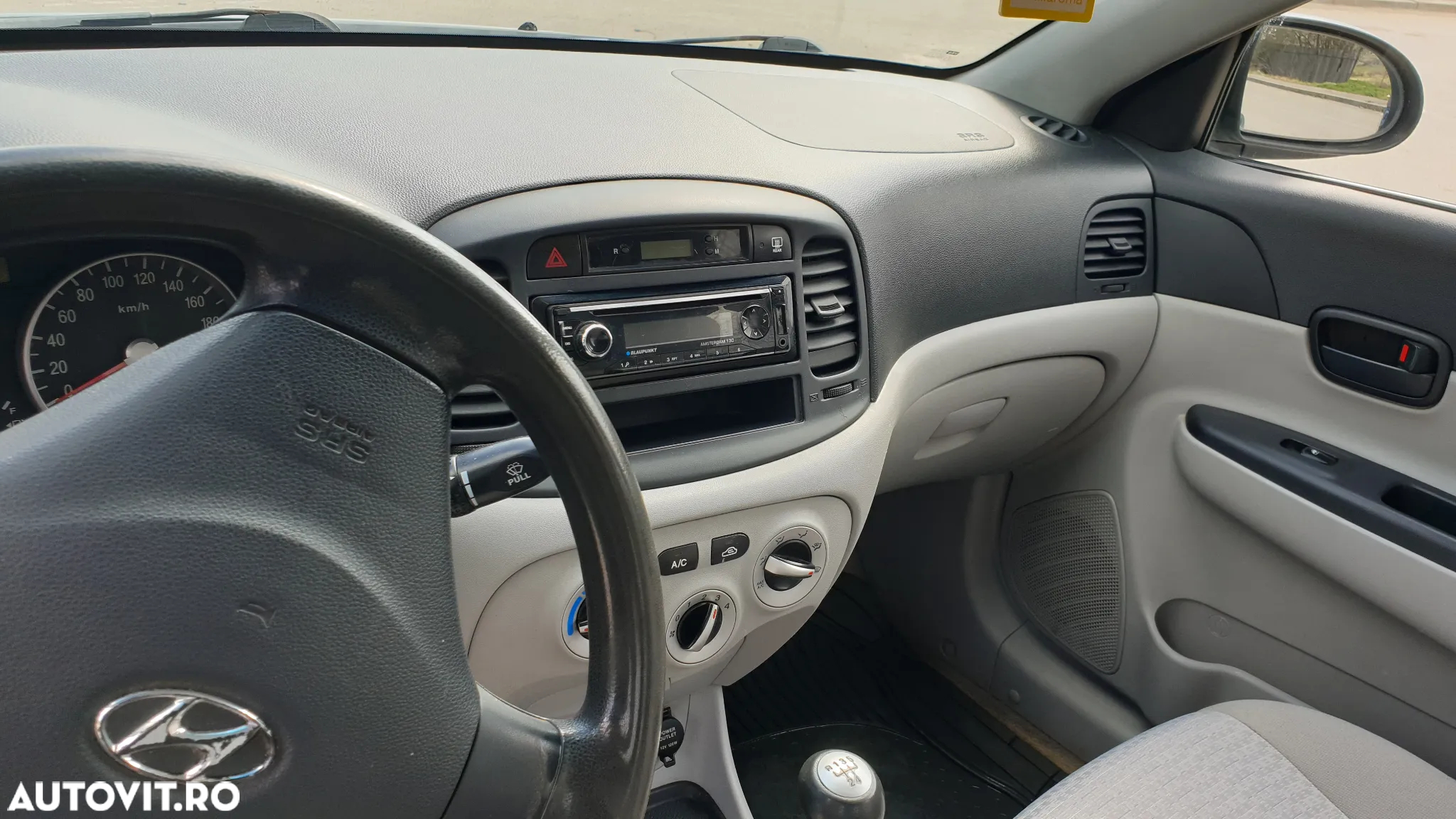 Hyundai Accent MC 1.5 CRDI 4DR GL STYLE - 9