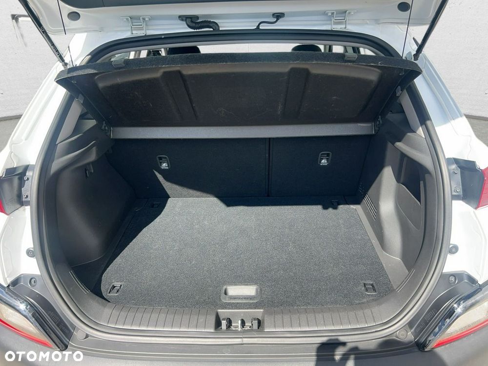 Hyundai Kona - 25