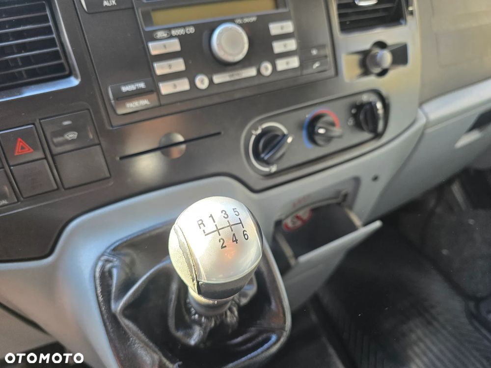 Ford Transit - 14