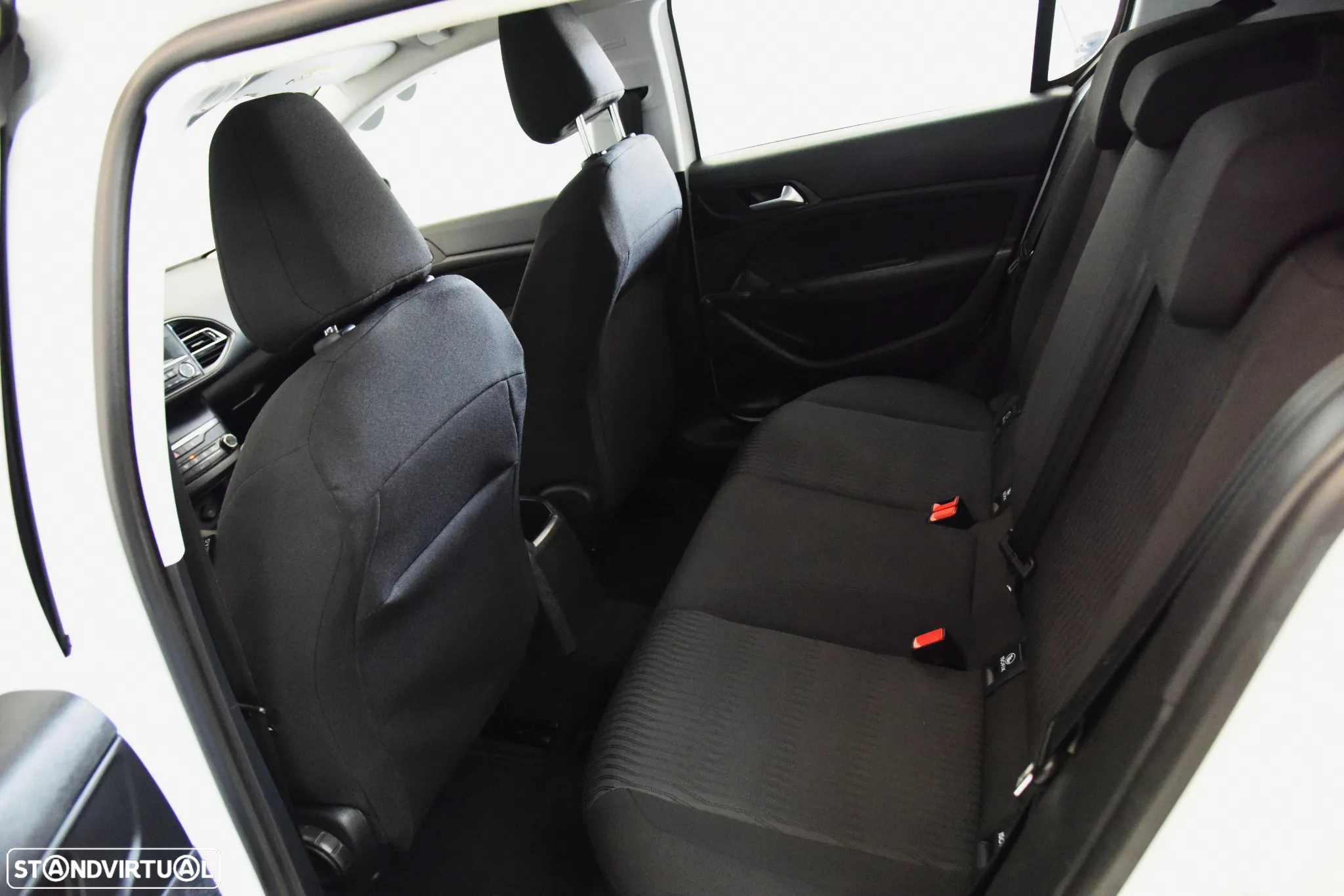 Peugeot 308 1.5 BlueHDi Style - 15
