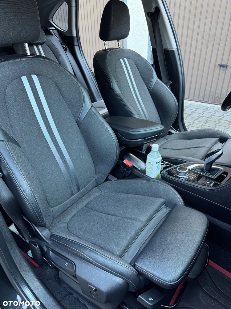 BMW Seria 2 218d Sport Line - 13