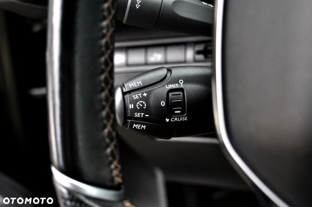 Peugeot 3008 1.2 PureTech GT S&S - 38