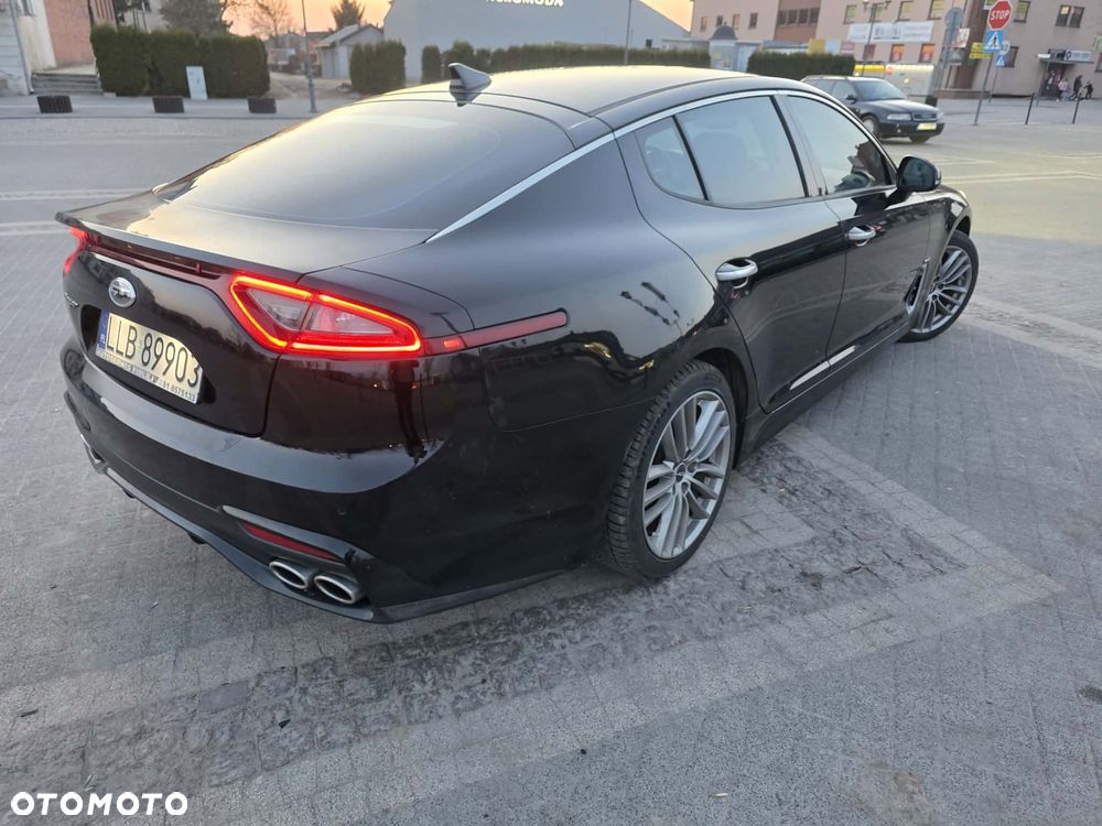 Kia Stinger 2.0 T-GDI GT Line - 11
