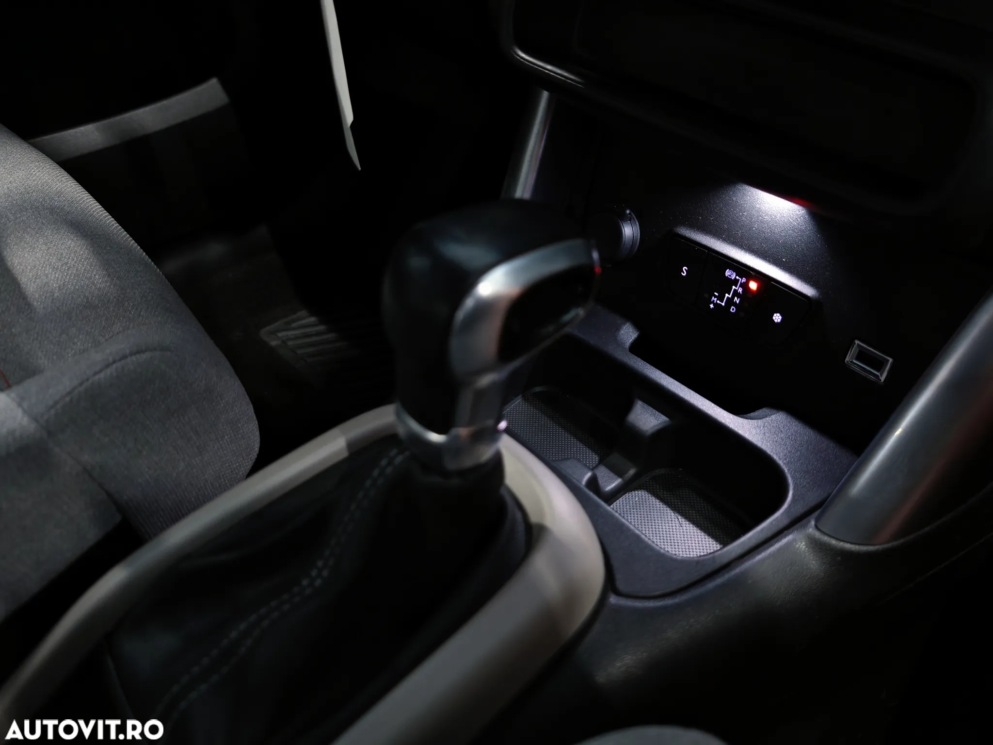 Citroën C3 AIRCROSS 1.2 PureTech S&S EAT6 Feel - 19