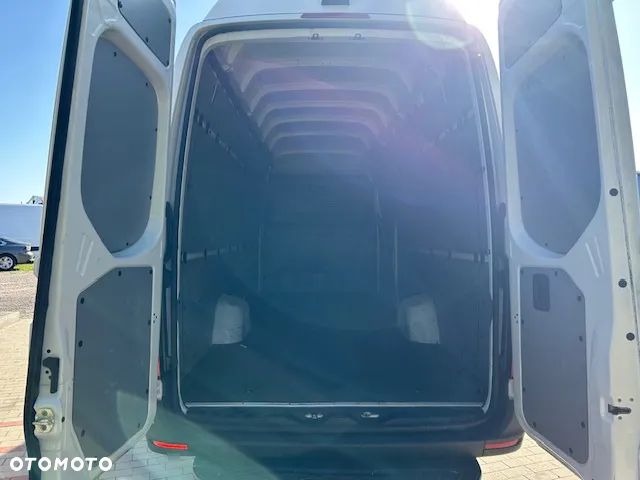 Mercedes-Benz Sprinter 319 Extra long - 9