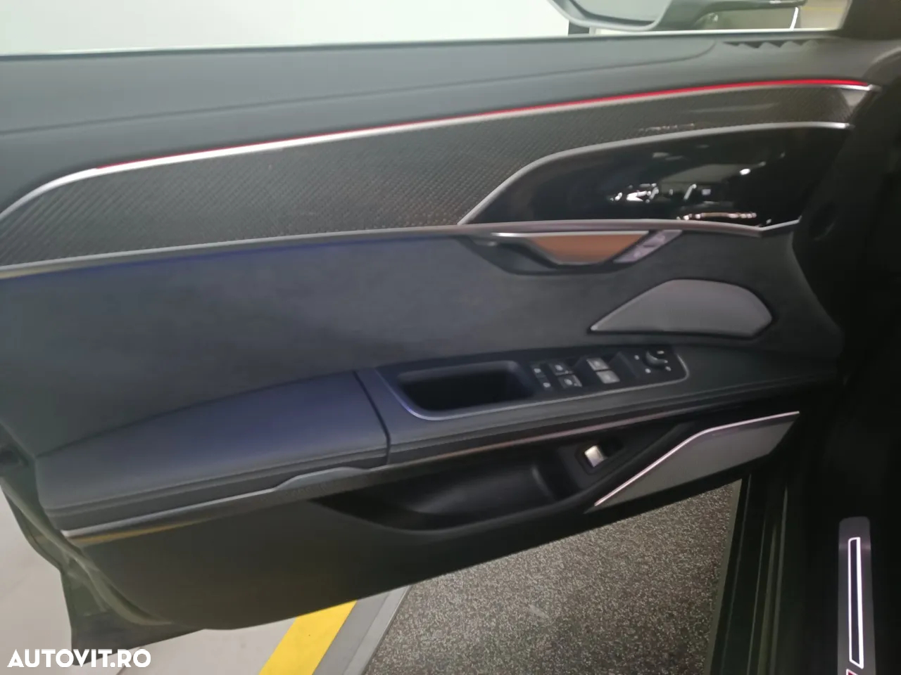 Audi S8 - 38