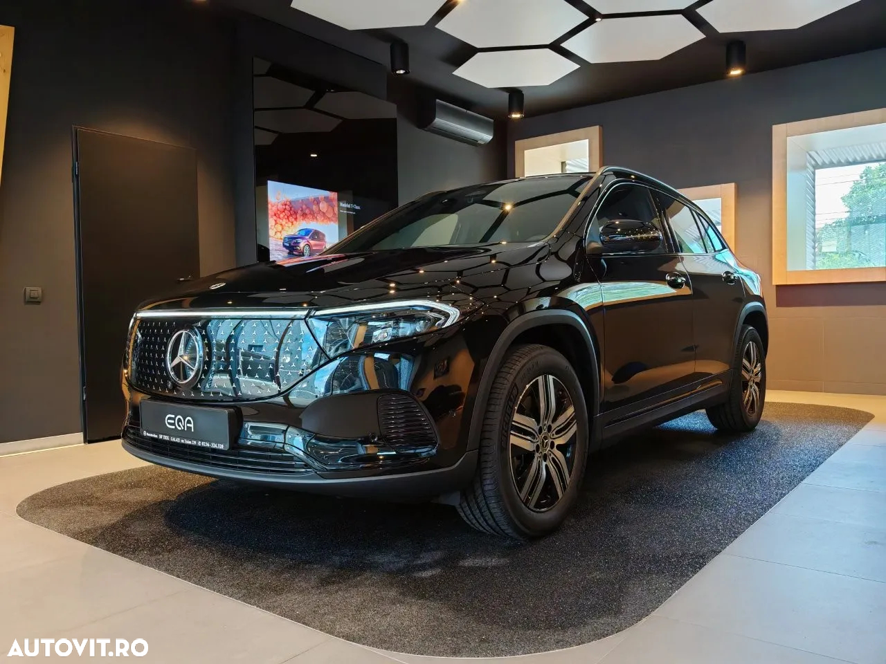 Mercedes-Benz EQA 250+ - 7