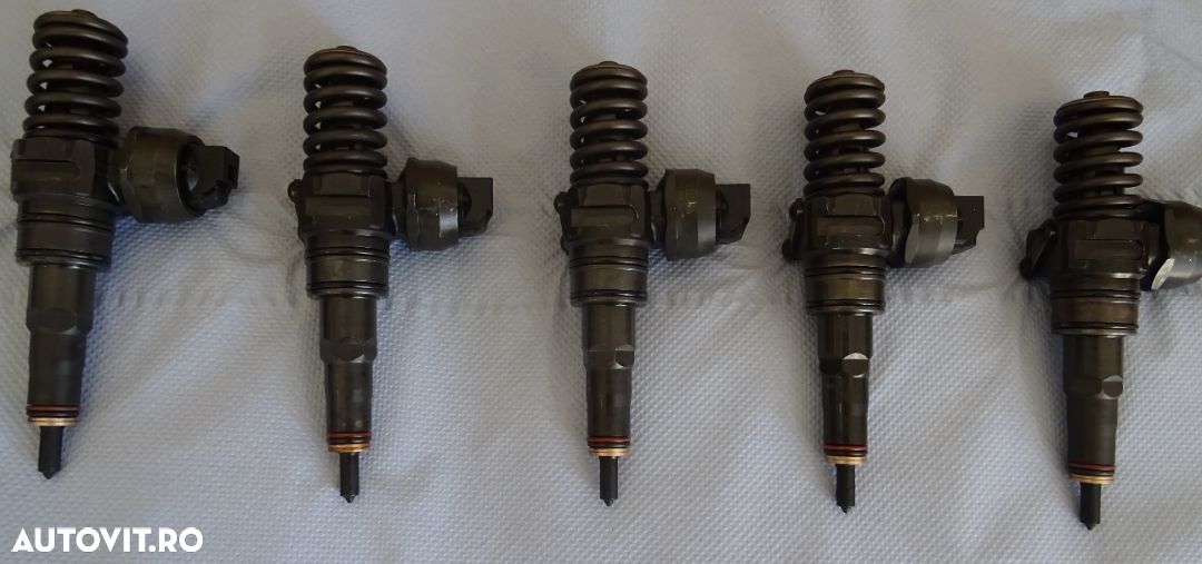 Injector Volkswagen T5 2.5 TDI AXD 96 KW 130 CP - 1
