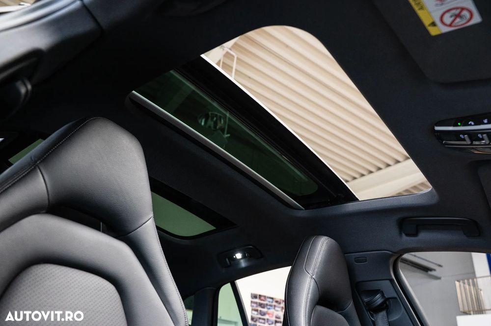 Porsche Panamera 4 E-Hybrid - 32