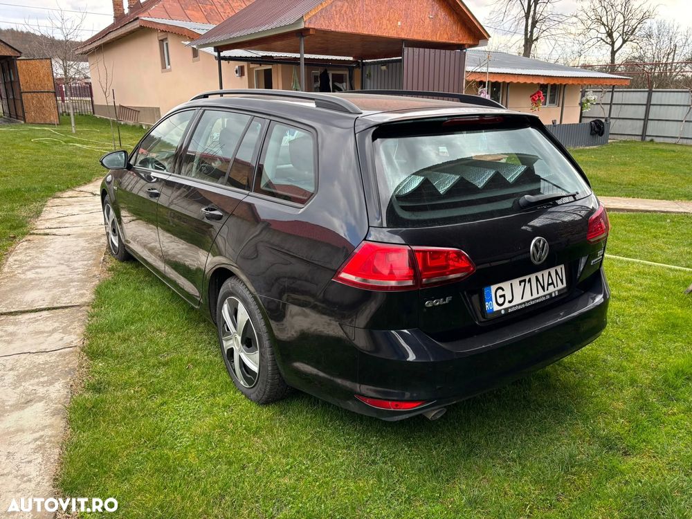 Volkswagen Golf 1.6 TDI BlueMotion Technology Comfortline - 24