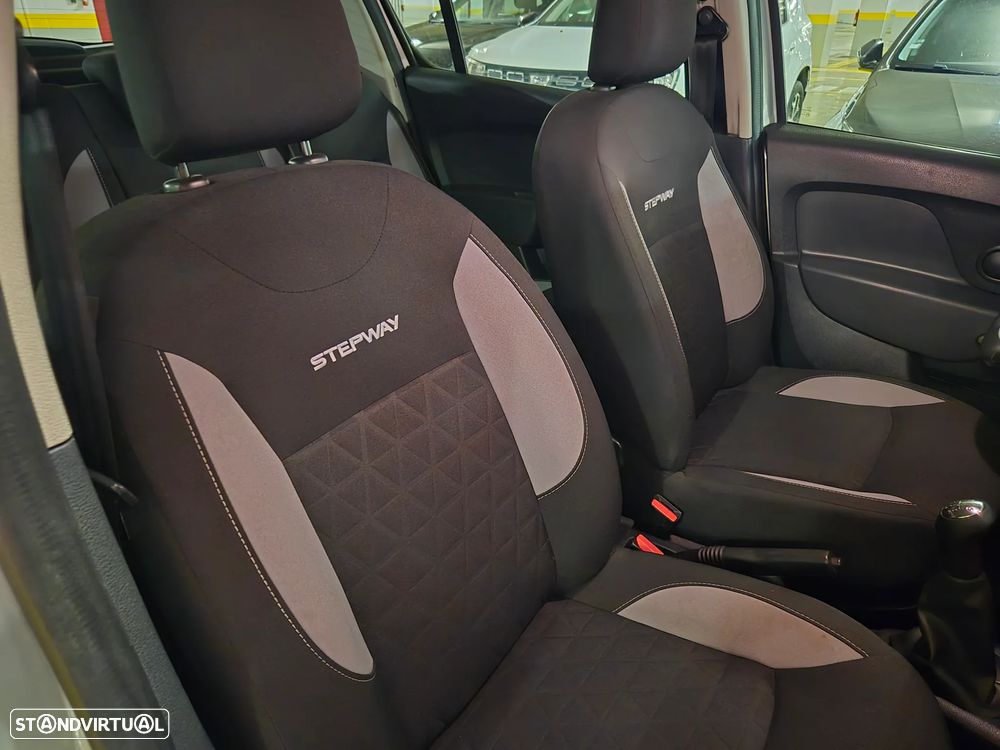 Dacia Sandero 0.9 TCe Stepway - 30