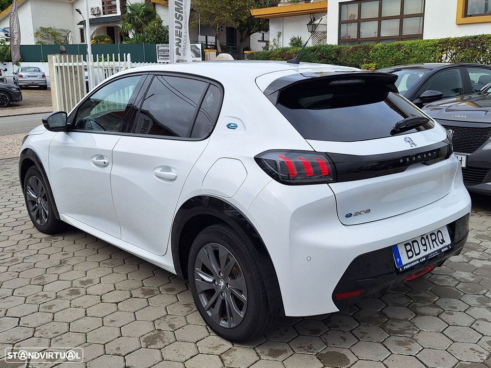 Peugeot e-208 - 3