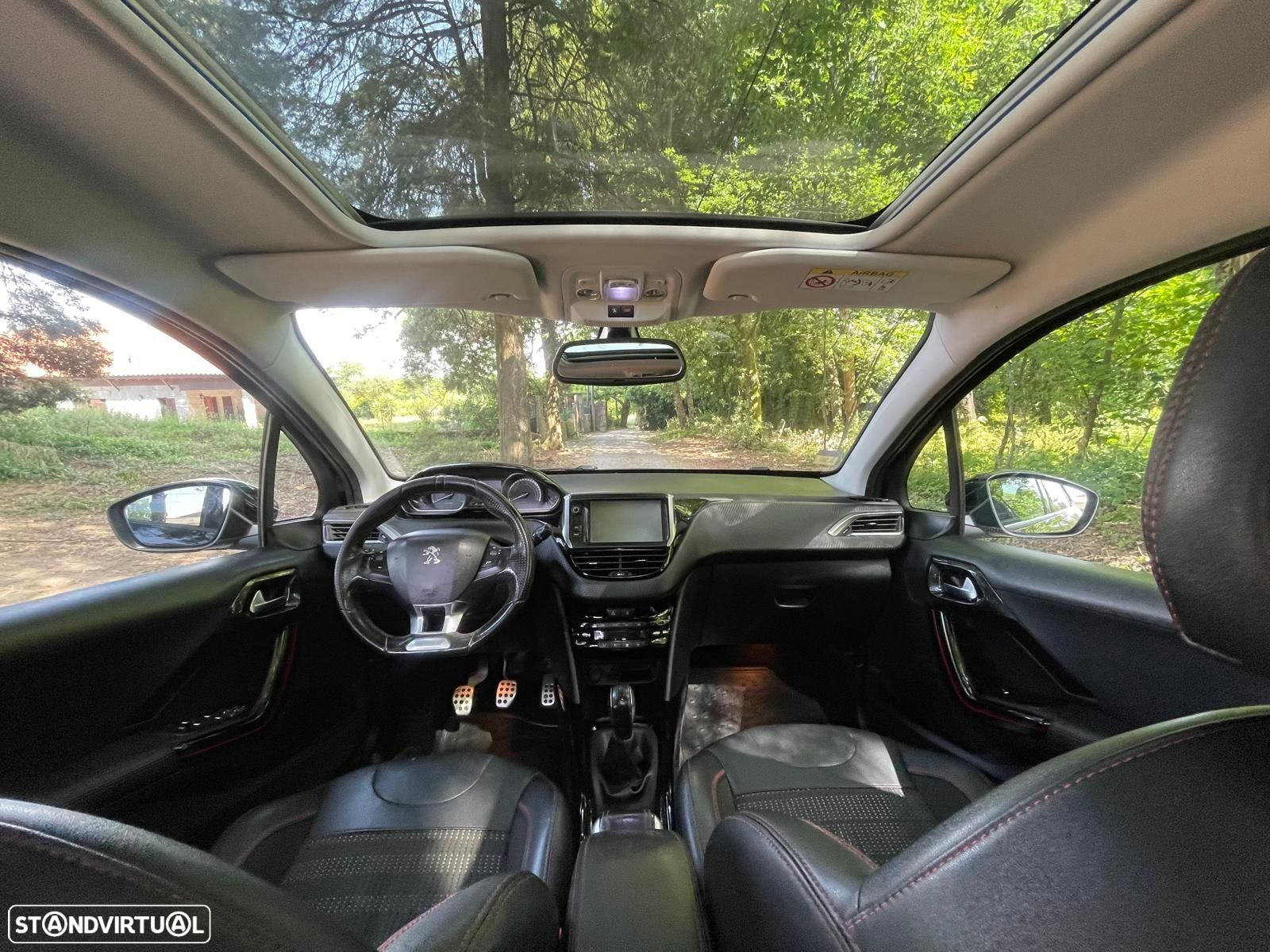 Peugeot 2008 1.2 PureTech GT Line - 15