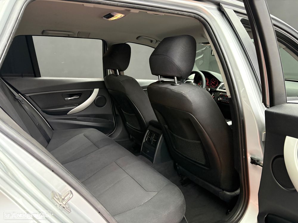 BMW 320 d Touring Aut. Sport Line - 39