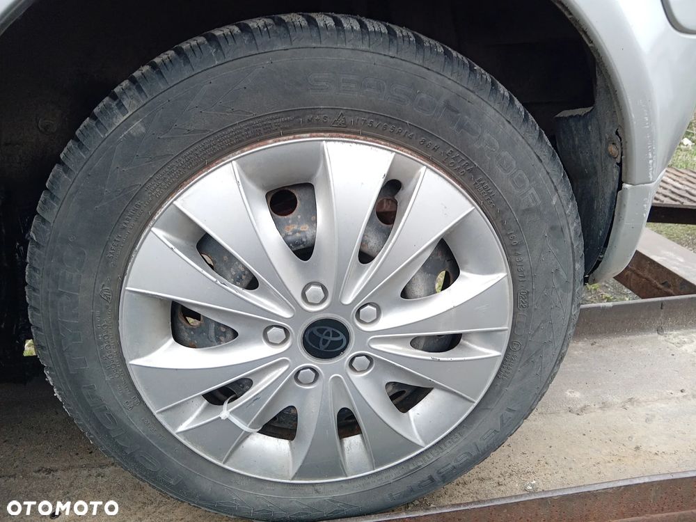 Toyota Yaris 1.3 Terra Plus - 9