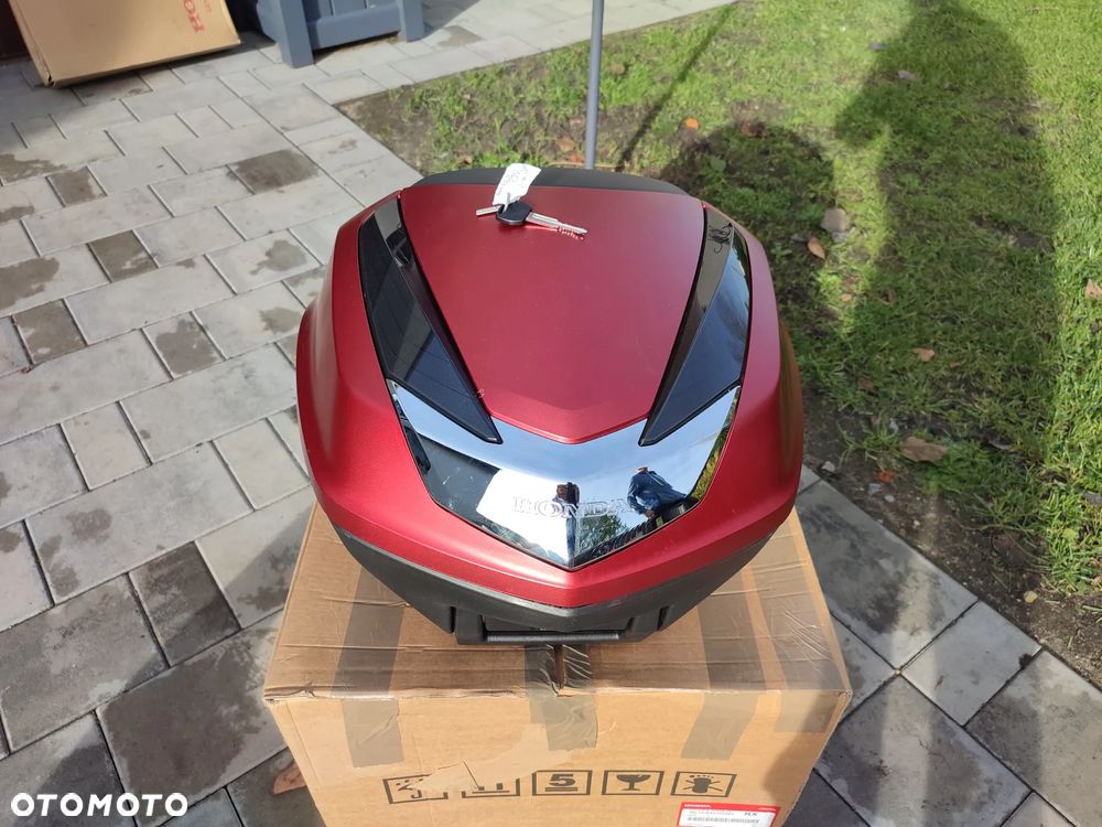 Kufer centralny Honda SH 125 300 - 1