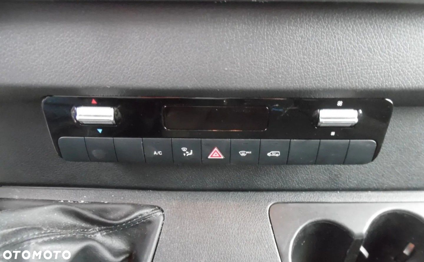 Mercedes-Benz Sprinter - 17