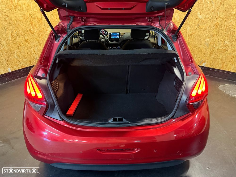 Peugeot 208 82 PureTech Style - 22