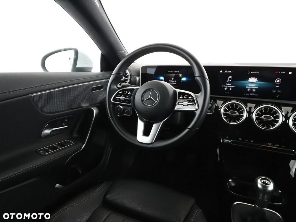 Mercedes-Benz CLA 180 Progressive - 17