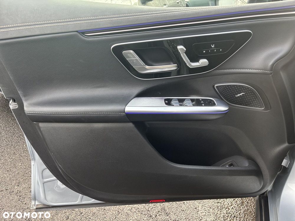 Mercedes-Benz EQE - 17