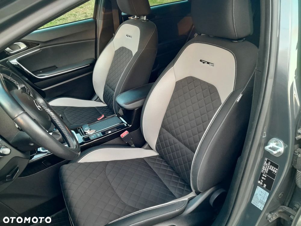 Kia ProCeed 1.4 T-GDI OPF GT LINE - 25